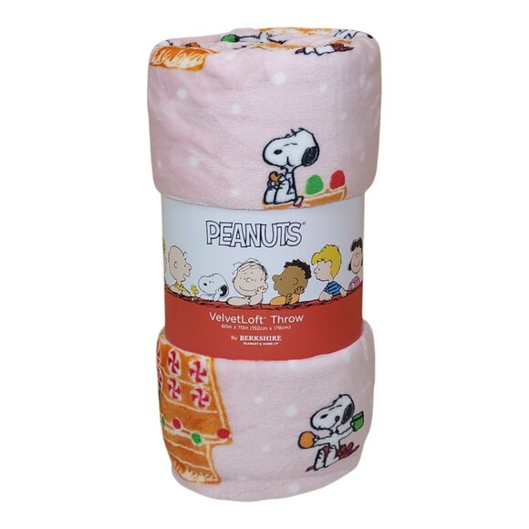 Peanuts Snoopy VelvetLoft Plush Throw Blanket By Berkshire 60"x70" Holiday - Picture 7 of 7